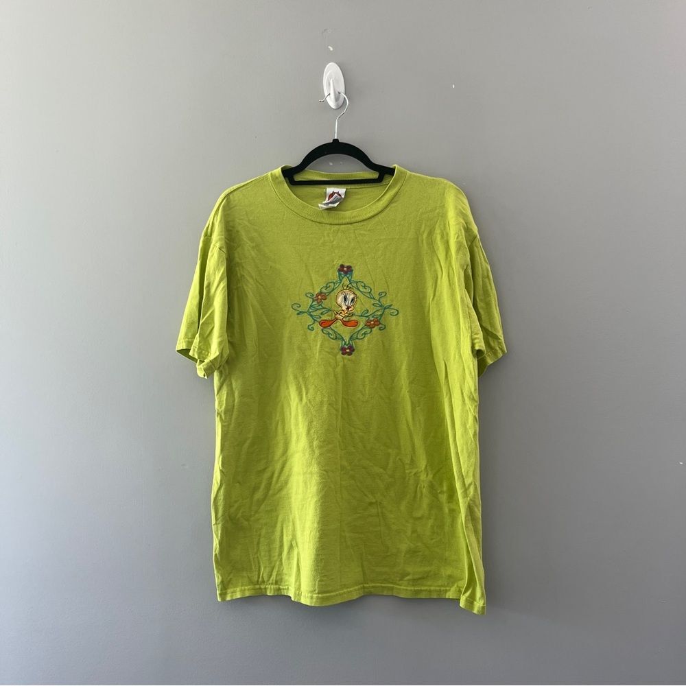 Vintage 90s Looney Tunes Tweety Bird Embroidered Graphic T-shirt Size large